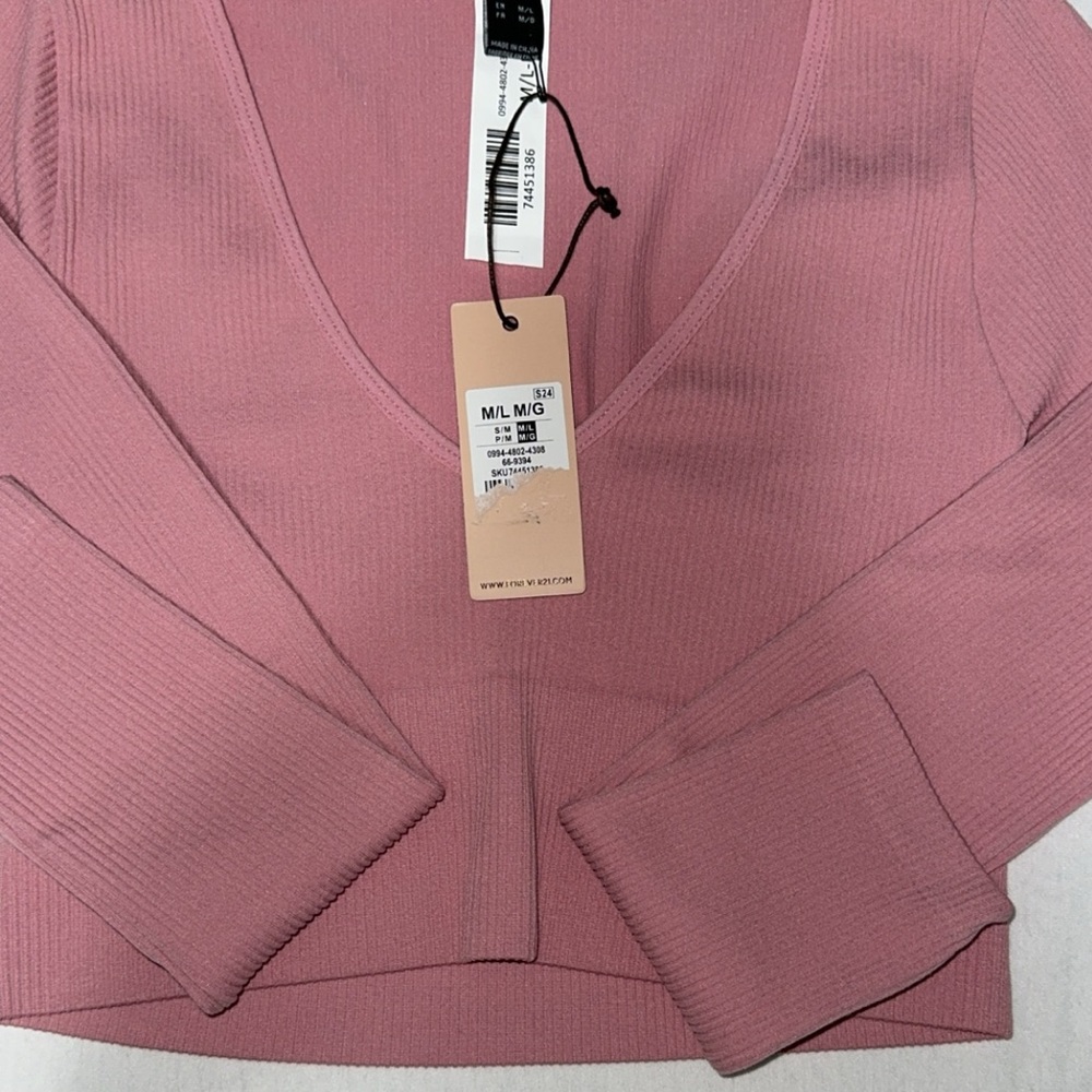 Cute dusty pink ribbed cropped sweater shirt, full sleeves. BRAND NEW!